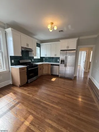 $2,800 | 420 North 7th Street, Unit 2, Newark, NJ 07107