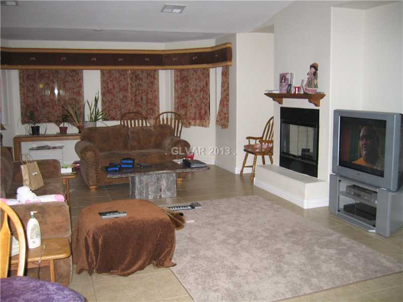 1811 Westwind Road Las Vegas, NV 89146 - Photo 7 of 15 Living Room.