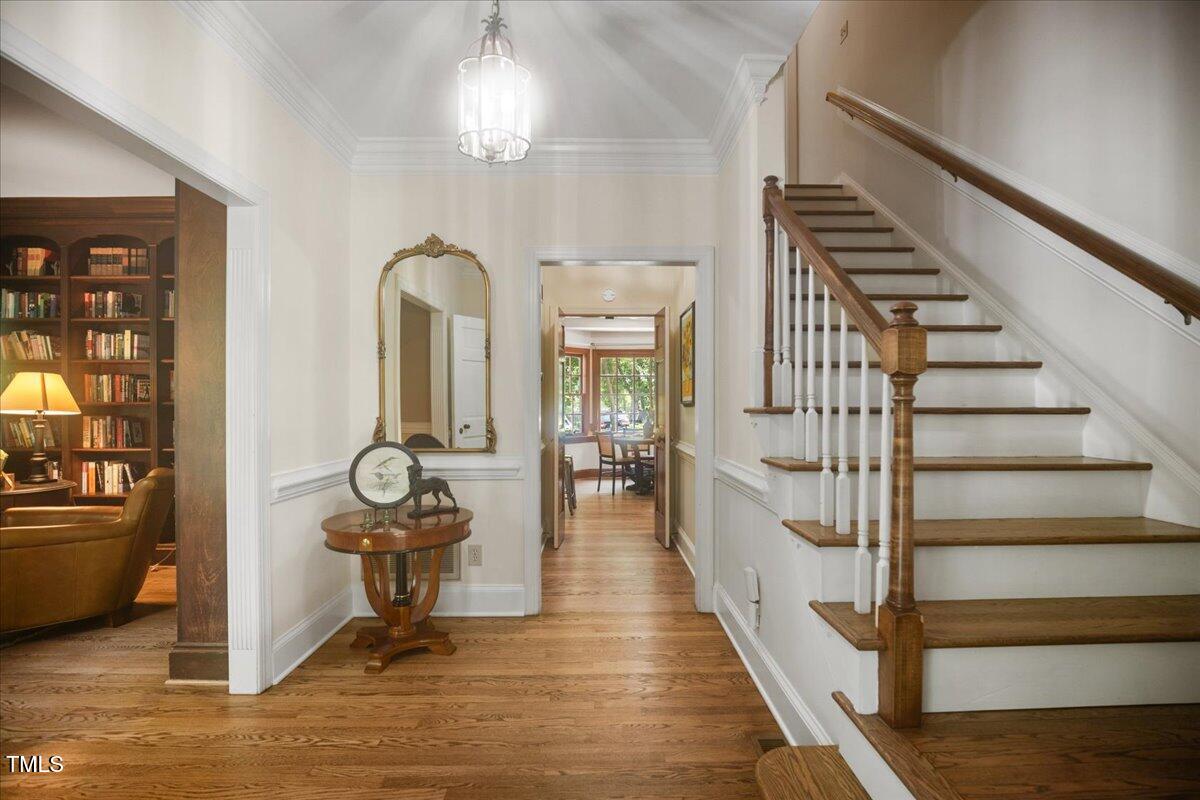 2124 Fallon Oaks Court Raleigh, NC 27608 - Photo 5 of 36 11-IMG_5029