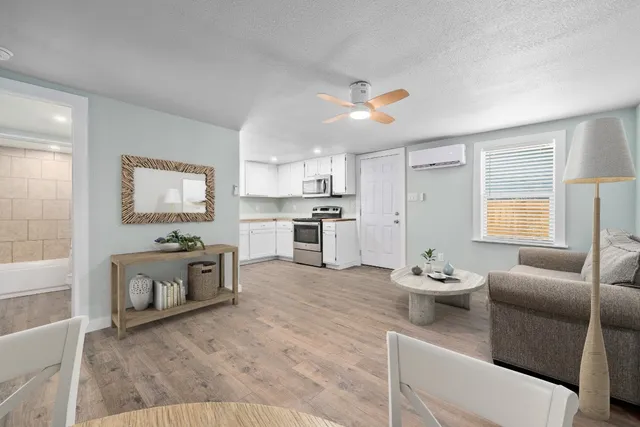 $227,350 | 248 Post Oak Lane, Rockport, TX 78382