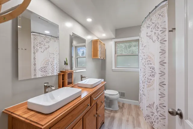 $499,900 | 4460 North 158th Street, Brookfield, WI 53005