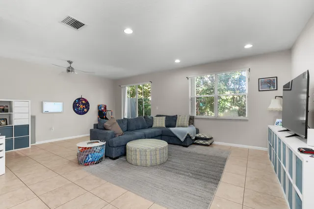 $3,300 | 16169 Poppy Seed Circle, Unit 606, Delray Beach, FL 33484