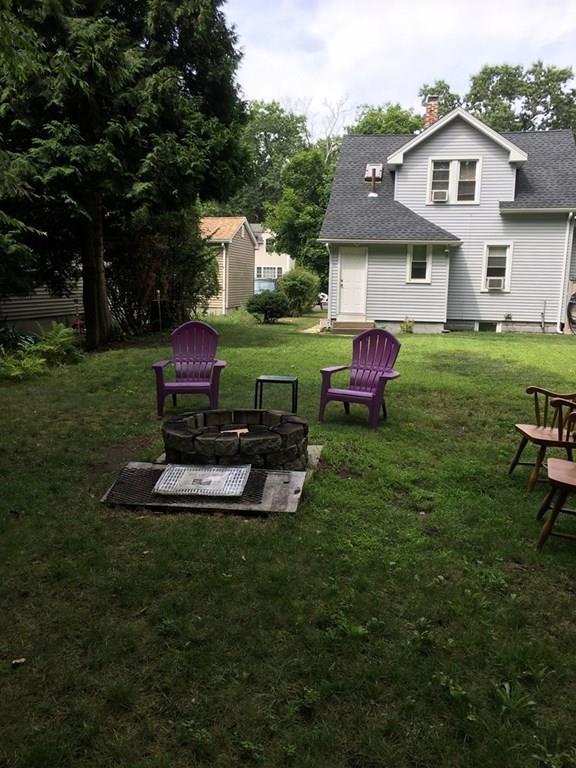 19 Craig Street Springfield, MA 01108 - Photo 4 of 36