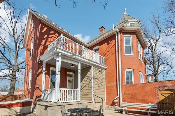 $365,000 | 102 South Monroe Street, Freeburg, IL 62243