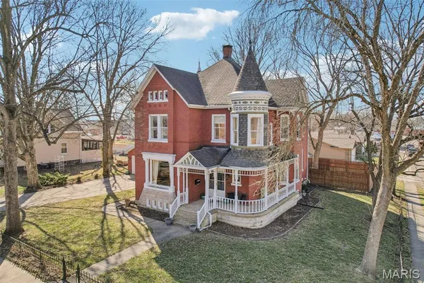 $365,000 | 102 South Monroe Street, Freeburg, IL 62243