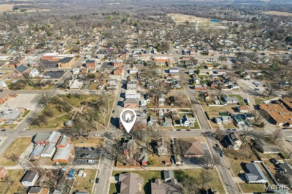 $365,000 | 102 South Monroe Street, Freeburg, IL 62243