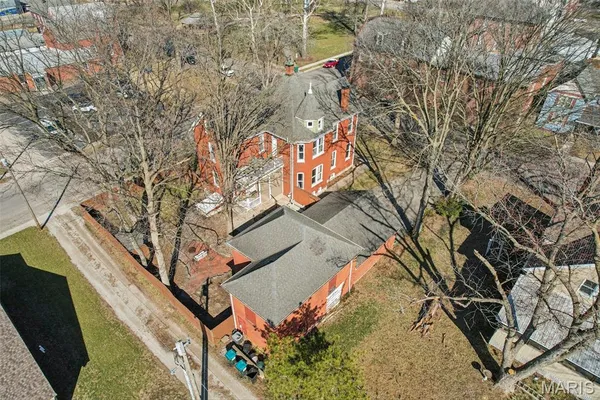 $365,000 | 102 South Monroe Street, Freeburg, IL 62243