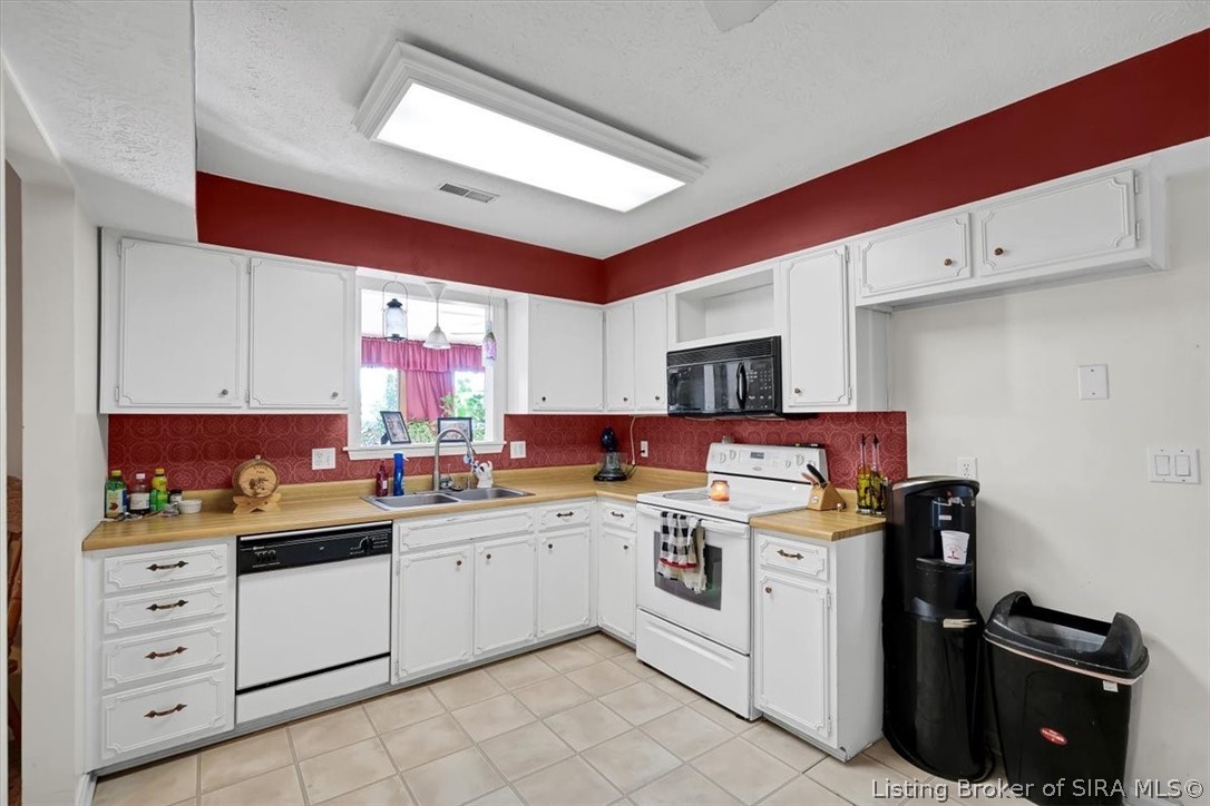 2504 Raintree Drive Clarksville, IN 47129 - Photo 19 of 44