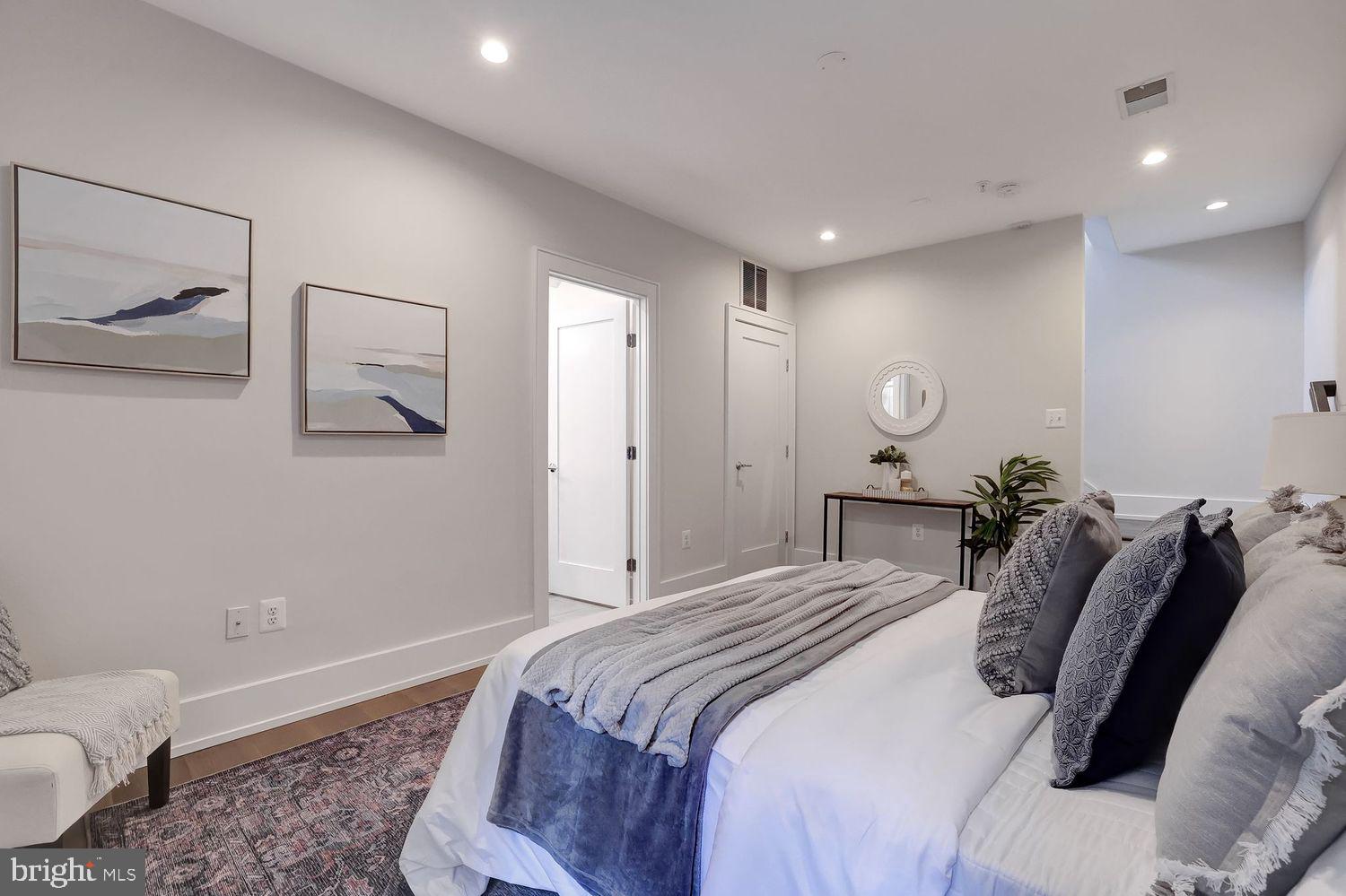 16 17th Street Northeast, Unit 122 Washington, DC 20002 - Photo 20 of 27