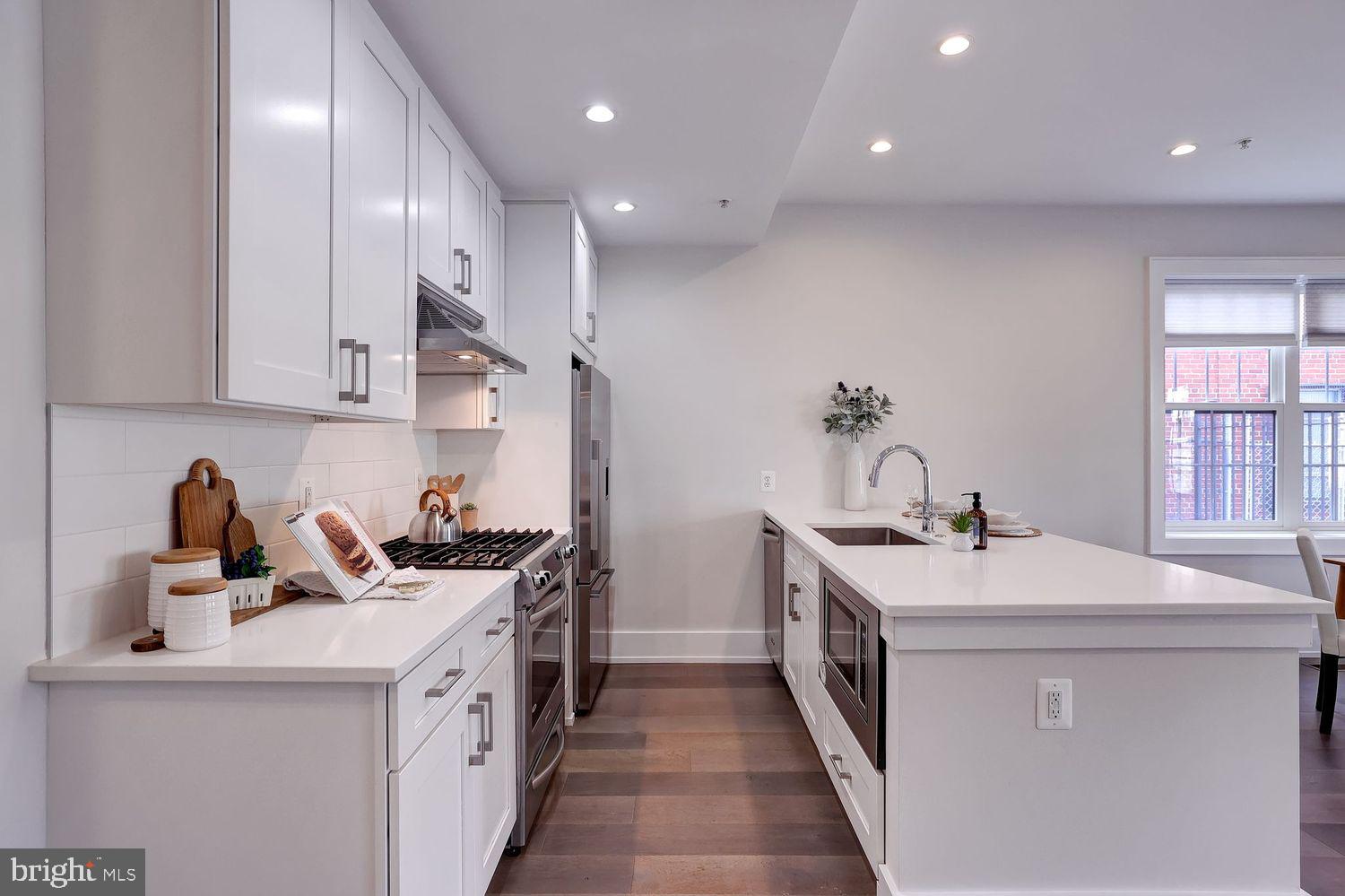 16 17th Street Northeast, Unit 122 Washington, DC 20002 - Photo 7 of 27