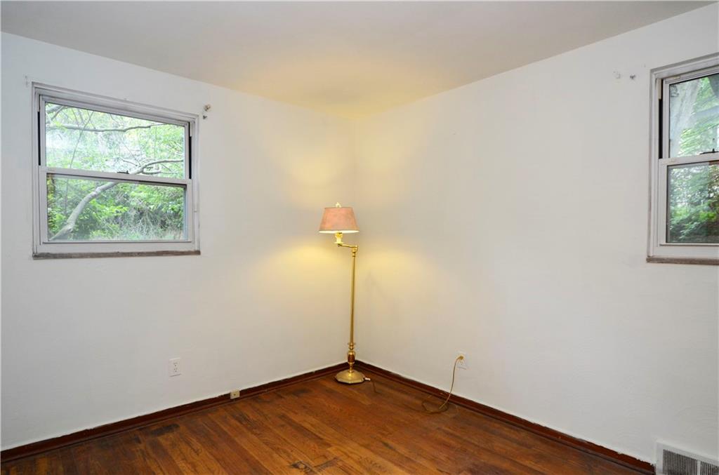 204 William Street McKees Rocks, PA 15136 - Photo 13 of 21