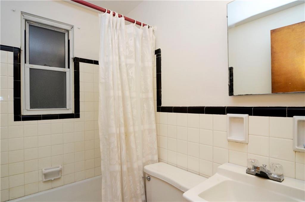 204 William Street McKees Rocks, PA 15136 - Photo 10 of 21