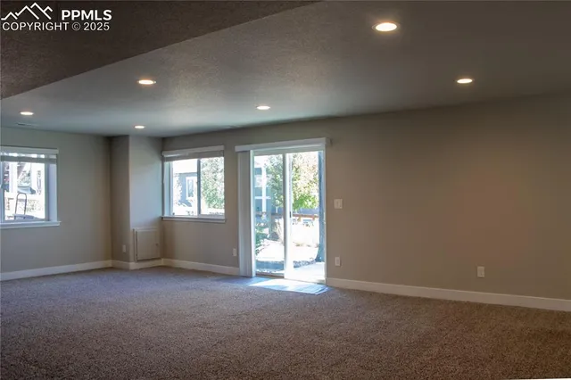 a view of entryway and hall