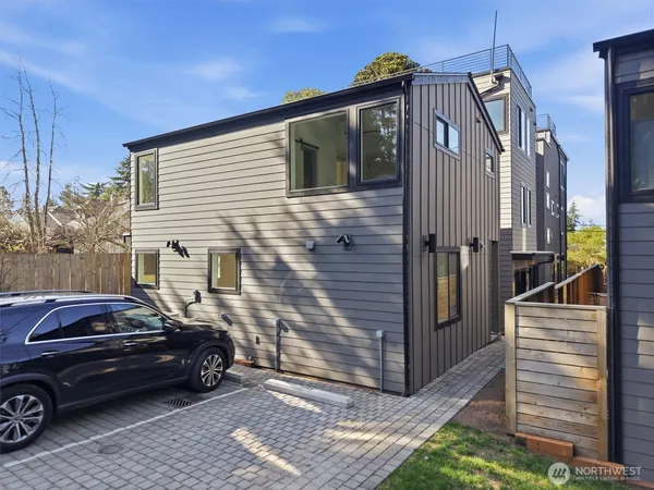 $689,000 | 1257 Northeast 100th Street, Seattle, WA 98125