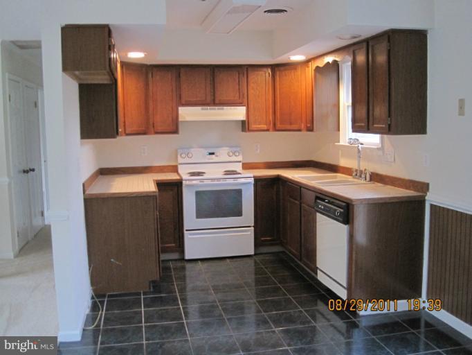 223 Grade Road Falling Waters, WV 25419 - Photo 13 of 16 Kitchen