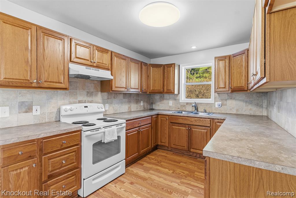 9060 North McKinley Road Flushing, MI 48433 - Photo 8 of 28