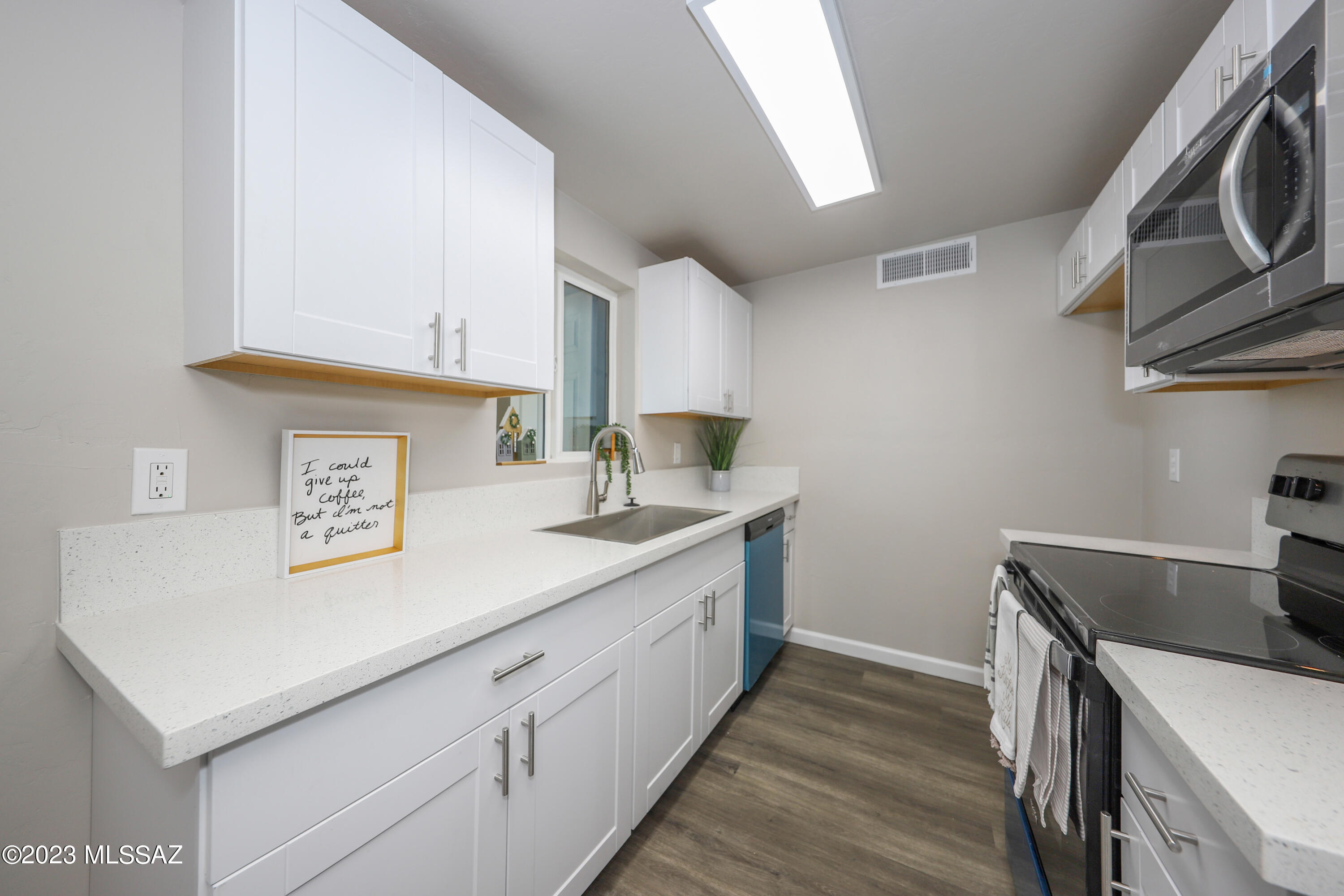 147 West Mossman Road Tucson, AZ 85706 - Photo 11 of 27 Gallery Image 11