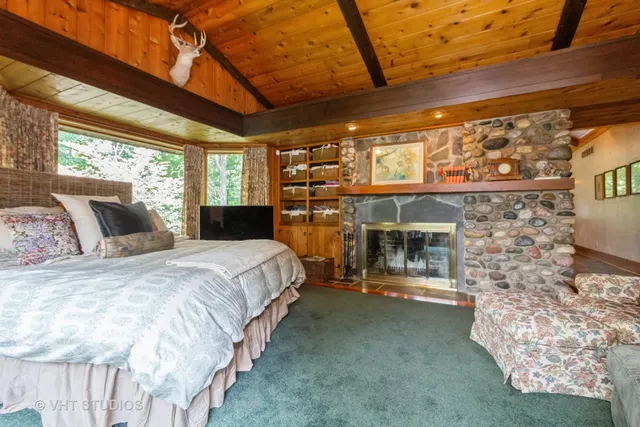 $1,600,000 | 4476 West Edgewood Road, Dixon, IL 61021