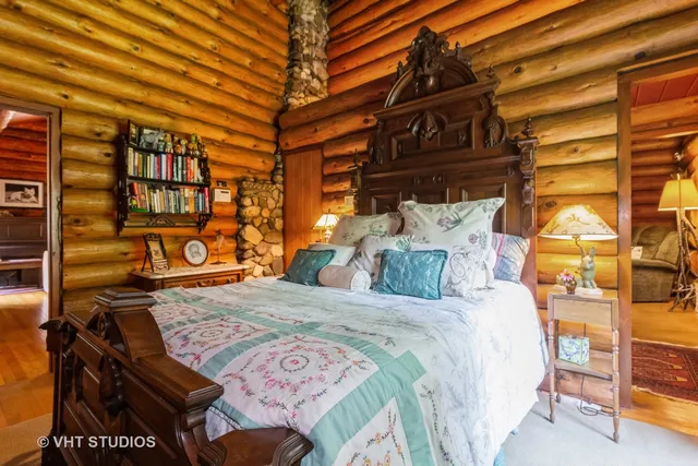 $1,600,000 | 4476 West Edgewood Road, Dixon, IL 61021