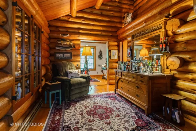 $1,600,000 | 4476 West Edgewood Road, Dixon, IL 61021