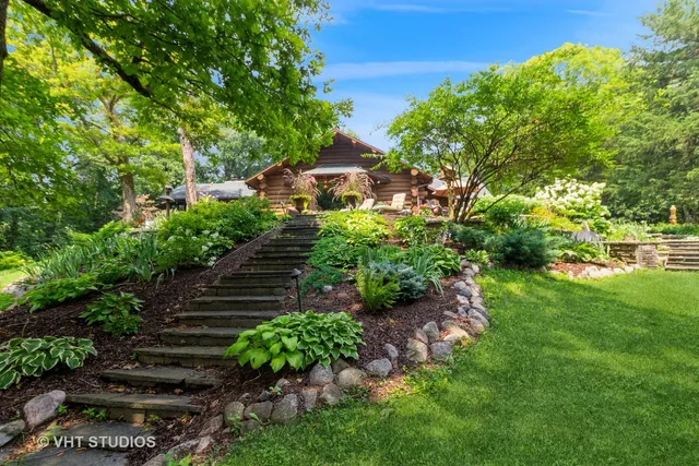 $1,600,000 | 4476 West Edgewood Road, Dixon, IL 61021