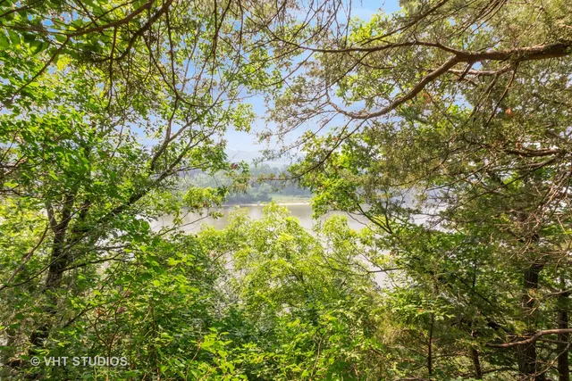 $1,600,000 | 4476 West Edgewood Road, Dixon, IL 61021