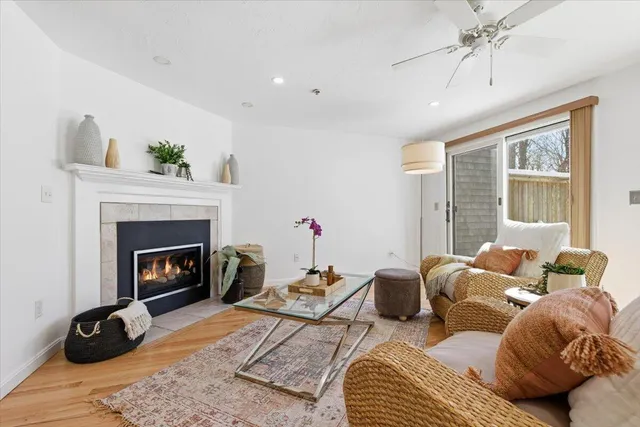 $395,000 | 35 Santuit Pond Way, Unit 7B, Mashpee, MA 02649