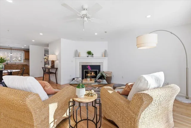 $395,000 | 35 Santuit Pond Way, Unit 7B, Mashpee, MA 02649