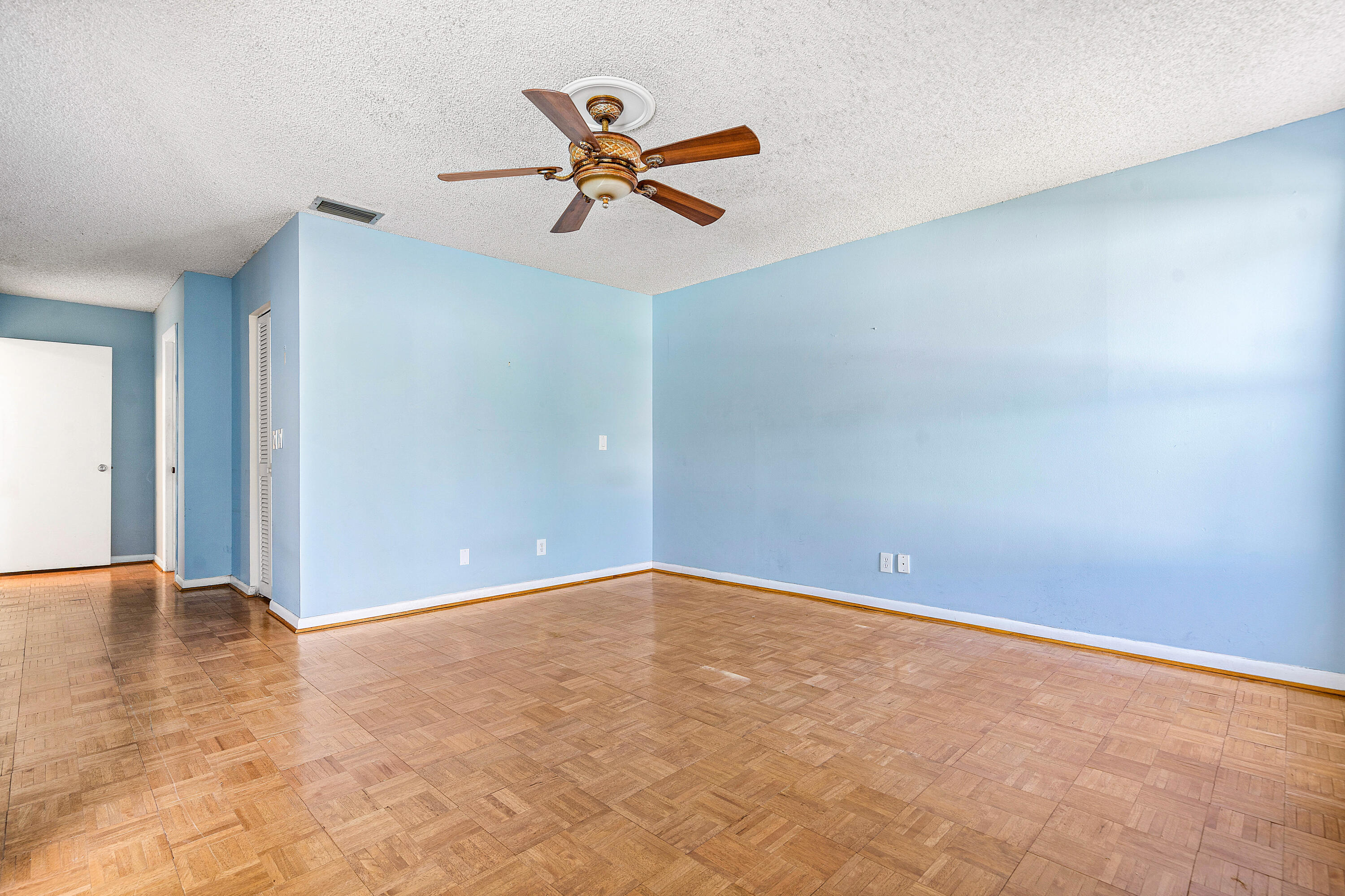 21212 Escondido Way Boca Raton, FL 33433 - Photo 14 of 48 027-21212EscondidoWay-BocaRaton-FL-33433