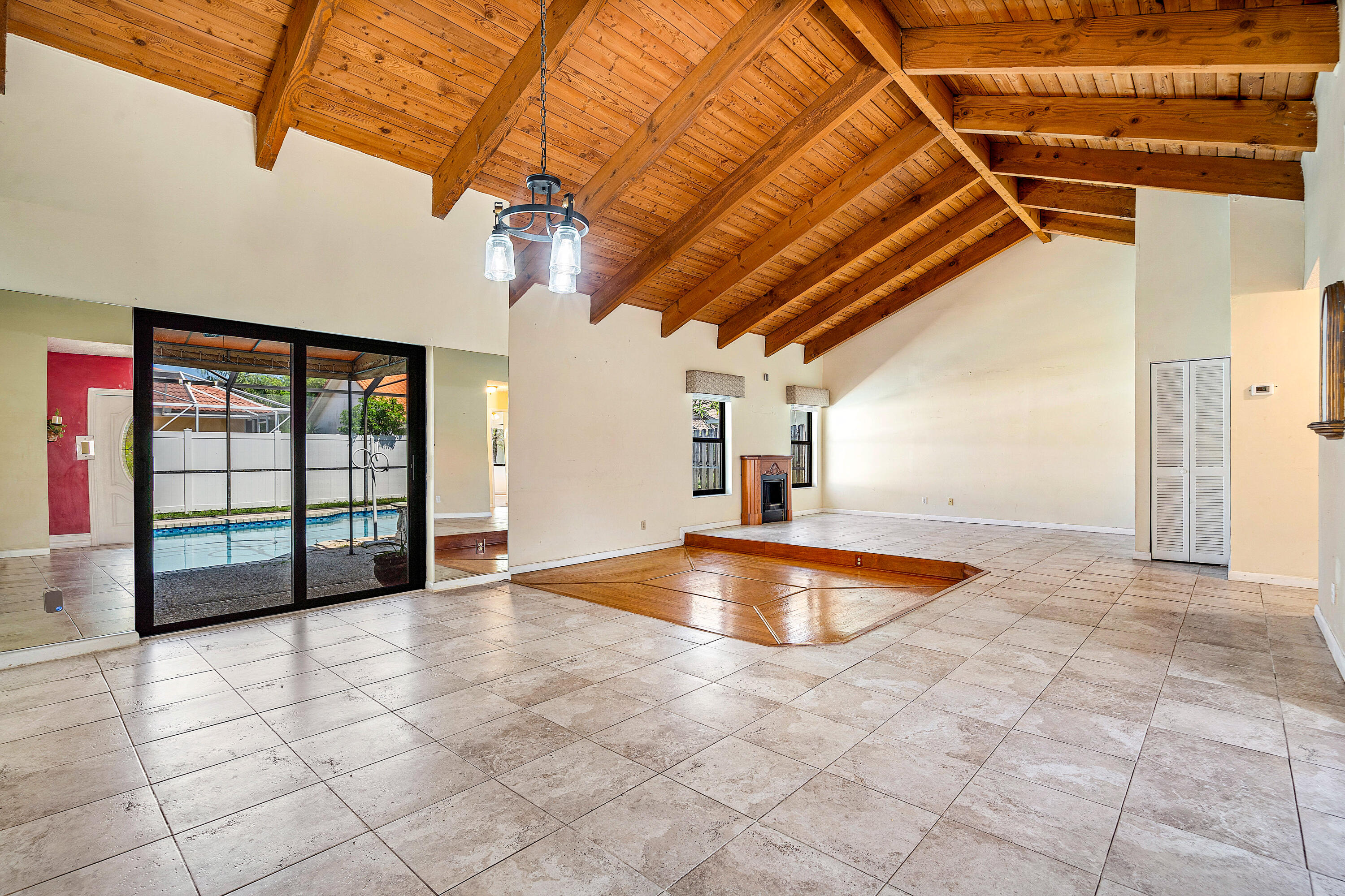 21212 Escondido Way Boca Raton, FL 33433 - Photo 7 of 48 010-21212EscondidoWay-BocaRaton-FL-33433