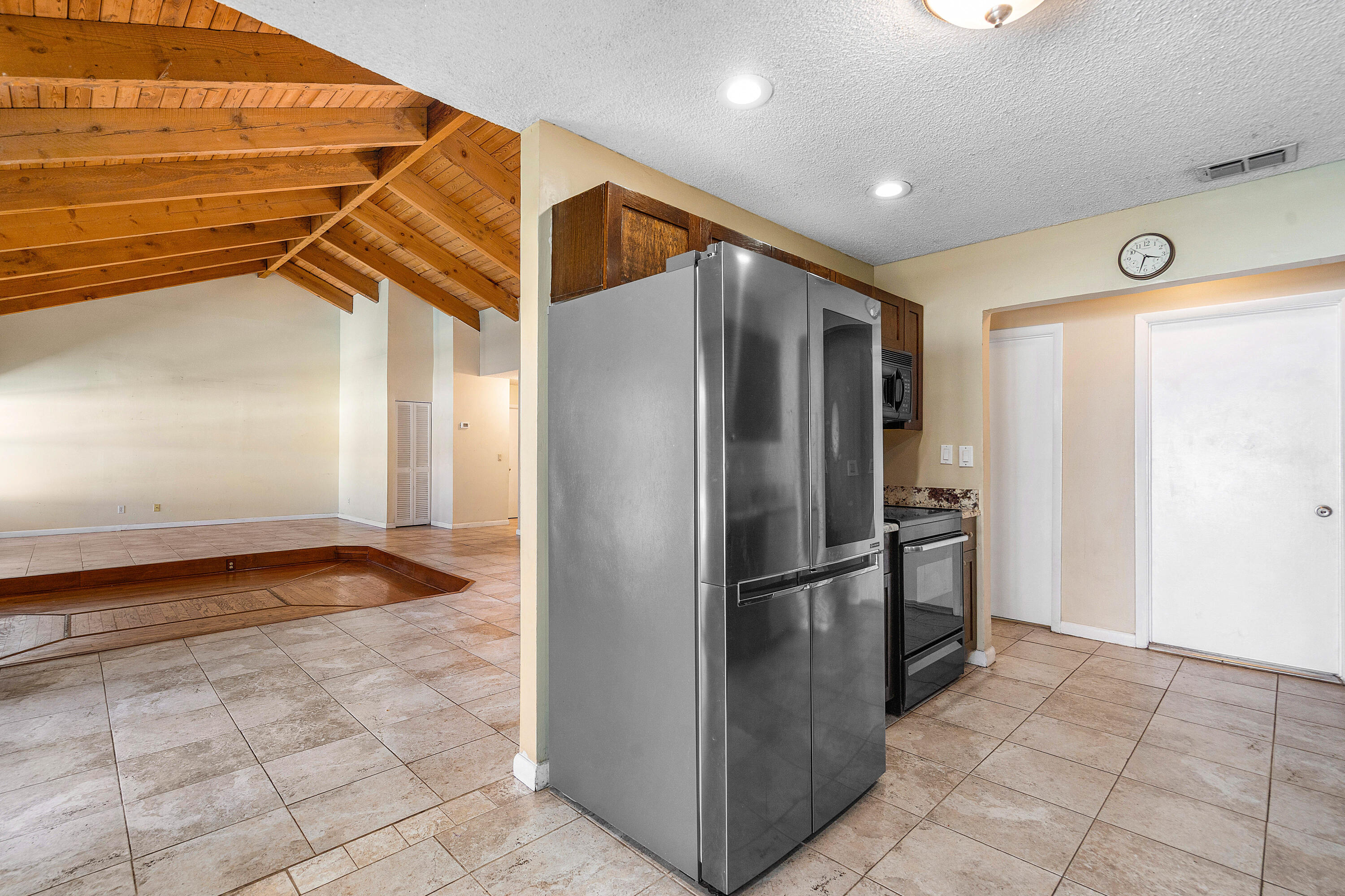 21212 Escondido Way Boca Raton, FL 33433 - Photo 9 of 48 021-21212EscondidoWay-BocaRaton-FL-33433