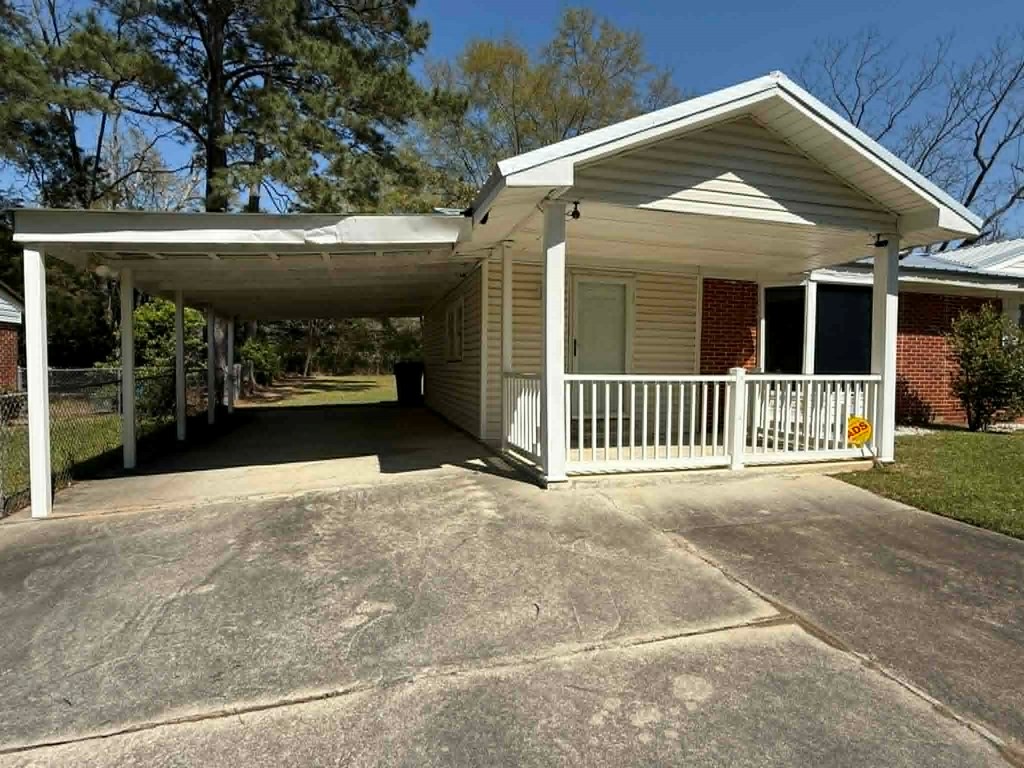 1009 Jonathan Street Dothan, AL 36301 - Photo 2 of 15