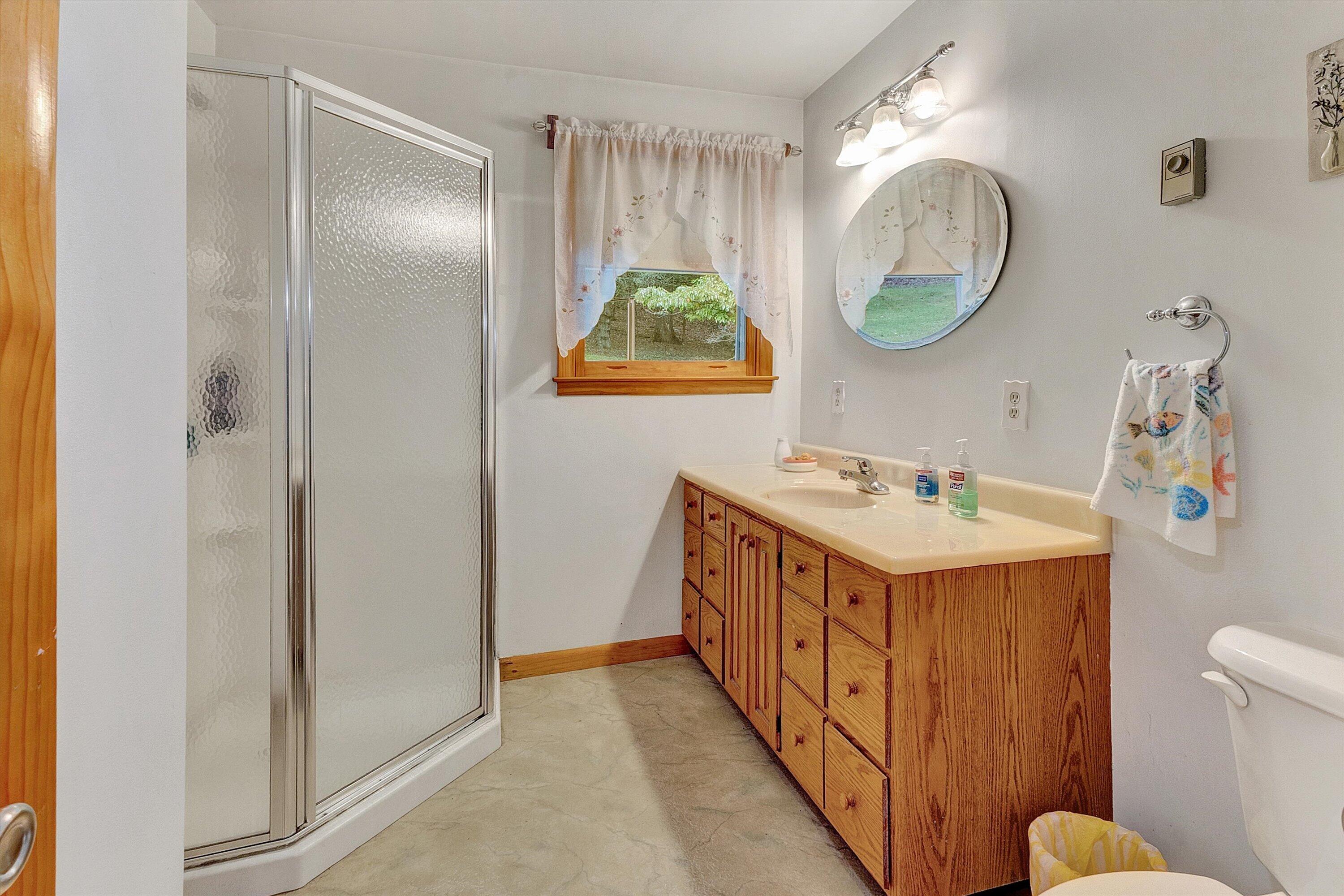204 Boone Road Covington, VA 24426 - Photo 15 of 31 15-201A1544