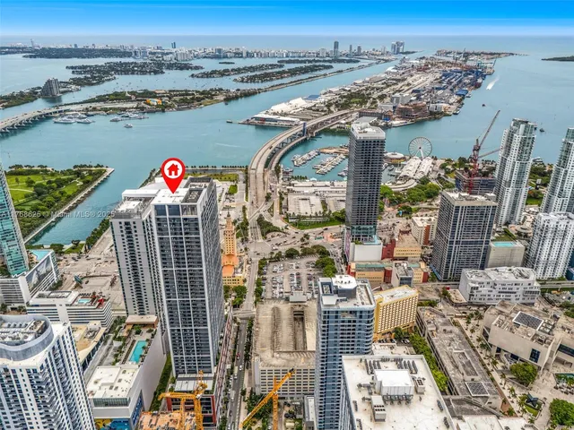 $3,700 | 601 Northeast 1st Avenue, Unit LPH 4814, Miami, FL 33132