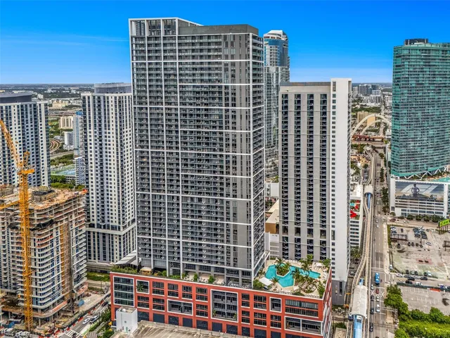 $3,700 | 601 Northeast 1st Avenue, Unit LPH 4814, Miami, FL 33132