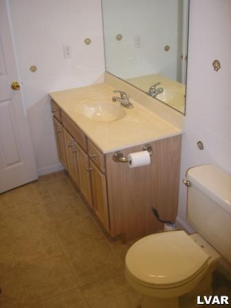 4173 Walter Road Bethlehem, PA 18020 - Photo 11 of 18 Gallery Image 11