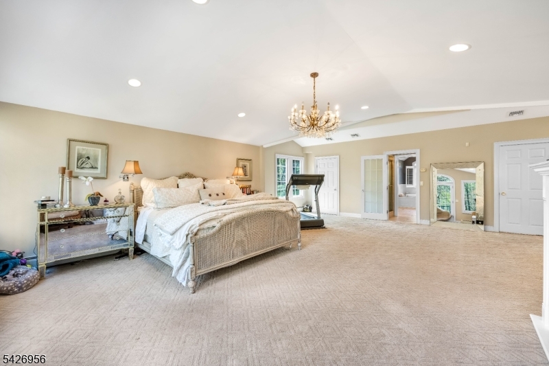 8 White Pine Road Upper Saddle River, NJ 07458 - Photo 29 of 50