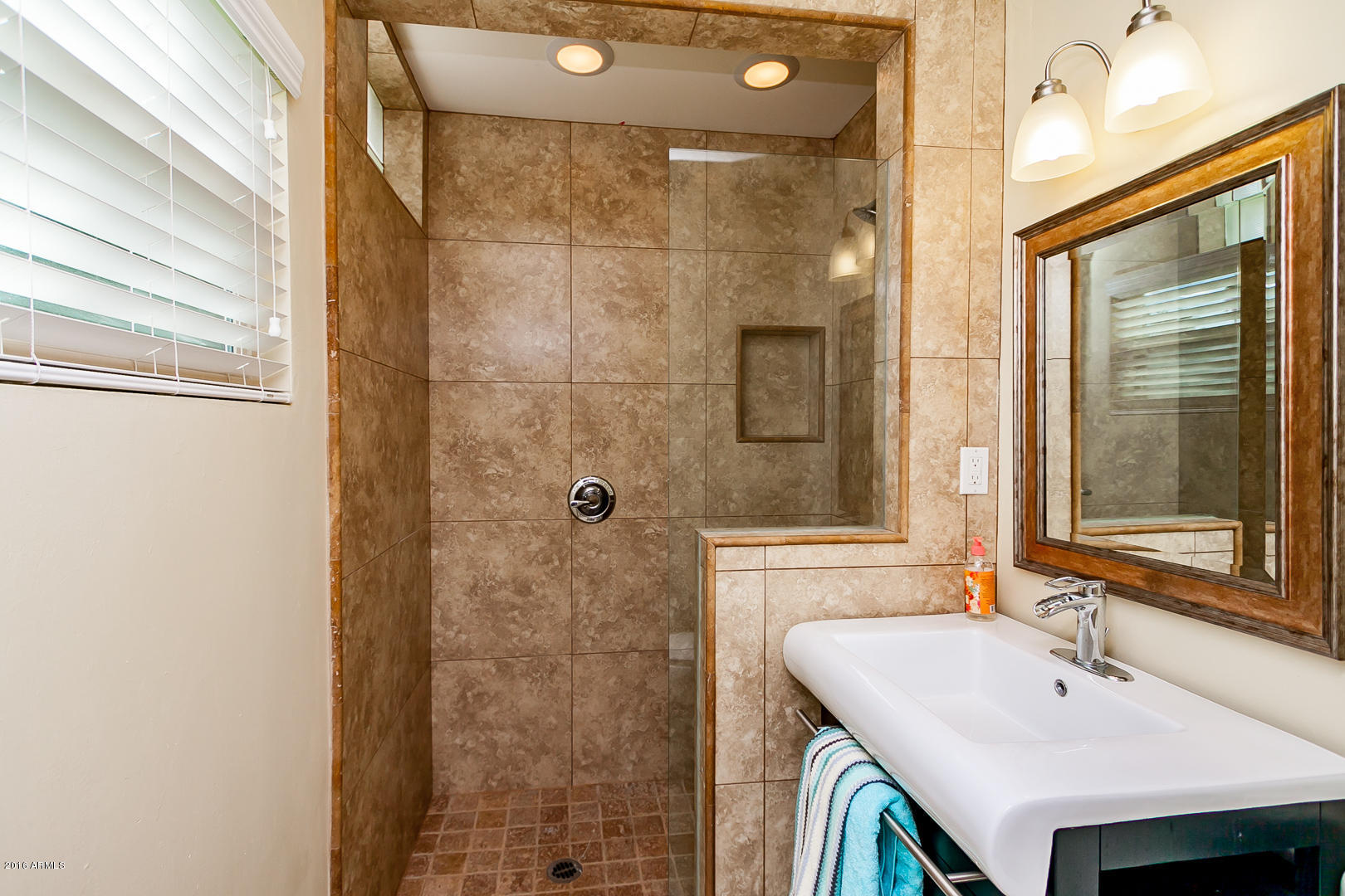 4311 East Osborn Road Phoenix, AZ 85018 - Photo 19 of 37 4311 E Osborn Rd AZ-5