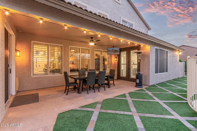 $1,074,000 | 860 East Oakland Street, Gilbert, AZ 85295