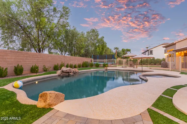 $1,074,000 | 860 East Oakland Street, Gilbert, AZ 85295
