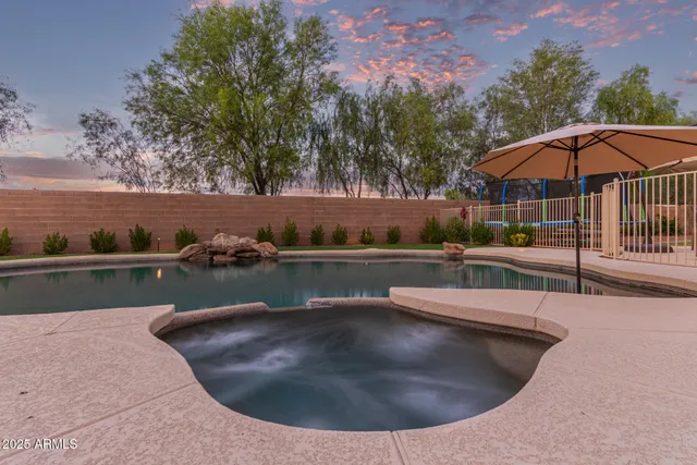 $1,074,000 | 860 East Oakland Street, Gilbert, AZ 85295