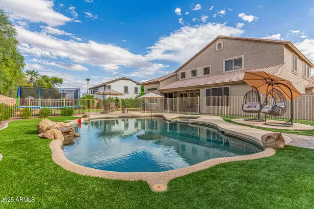 $1,074,000 | 860 East Oakland Street, Gilbert, AZ 85295