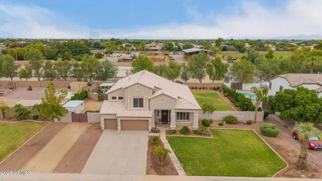 $1,074,000 | 860 East Oakland Street, Gilbert, AZ 85295