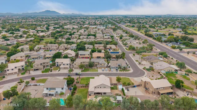 $1,074,000 | 860 East Oakland Street, Gilbert, AZ 85295