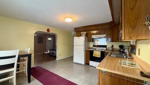 $159,000 | 156 Pleasant Avenue, Madawaska, ME 04756