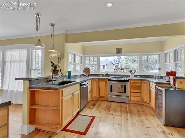 901 West Cheyenne Road Colorado Springs, CO 80905 - Photo 8 of 23