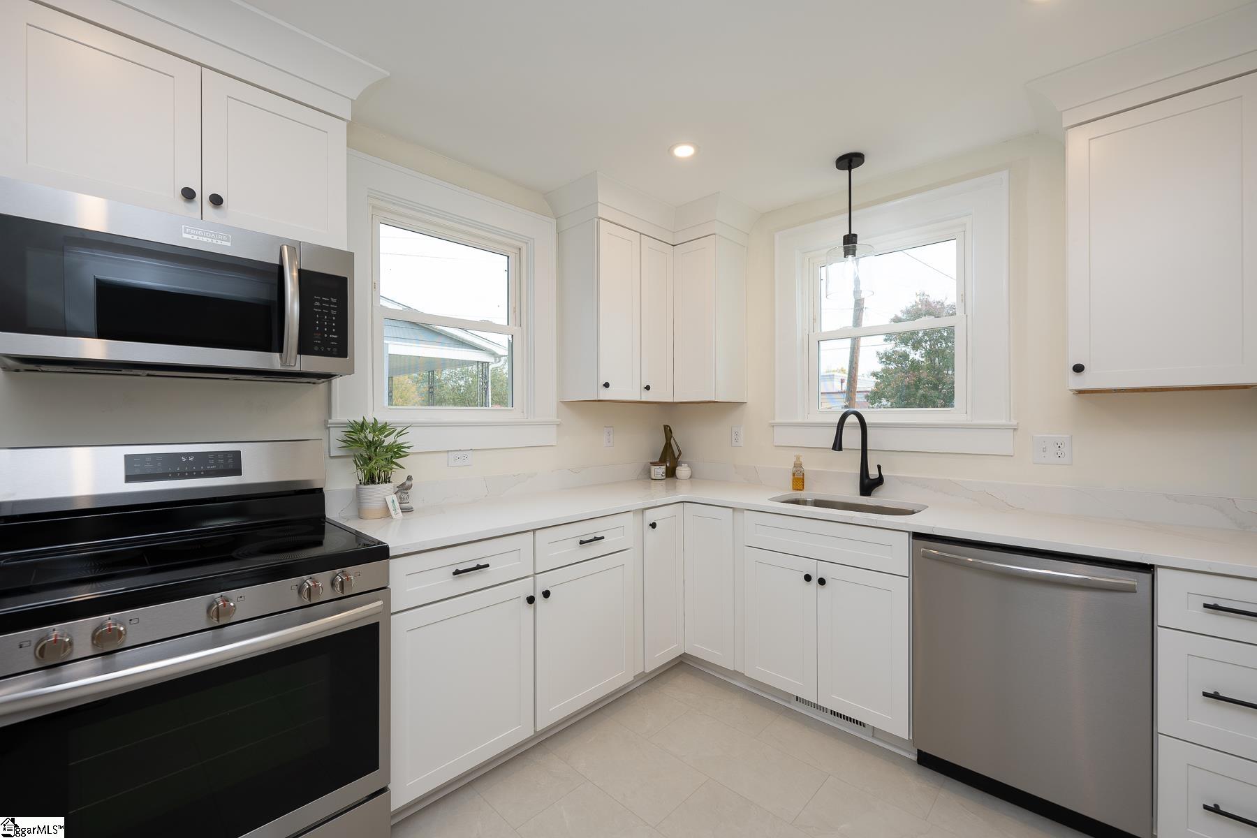 301 Perry Road Greenville, SC 29609 - Photo 11 of 22 Gallery Image 11