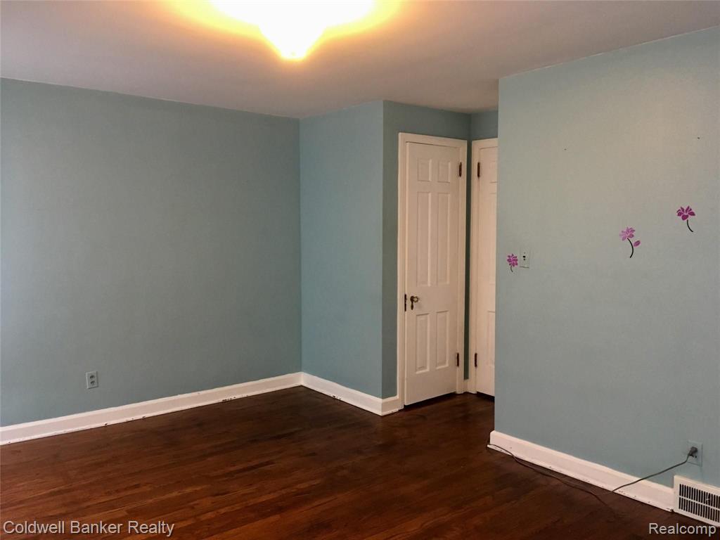 20145 Renfrew Road Detroit, MI 48221 - Photo 16 of 27