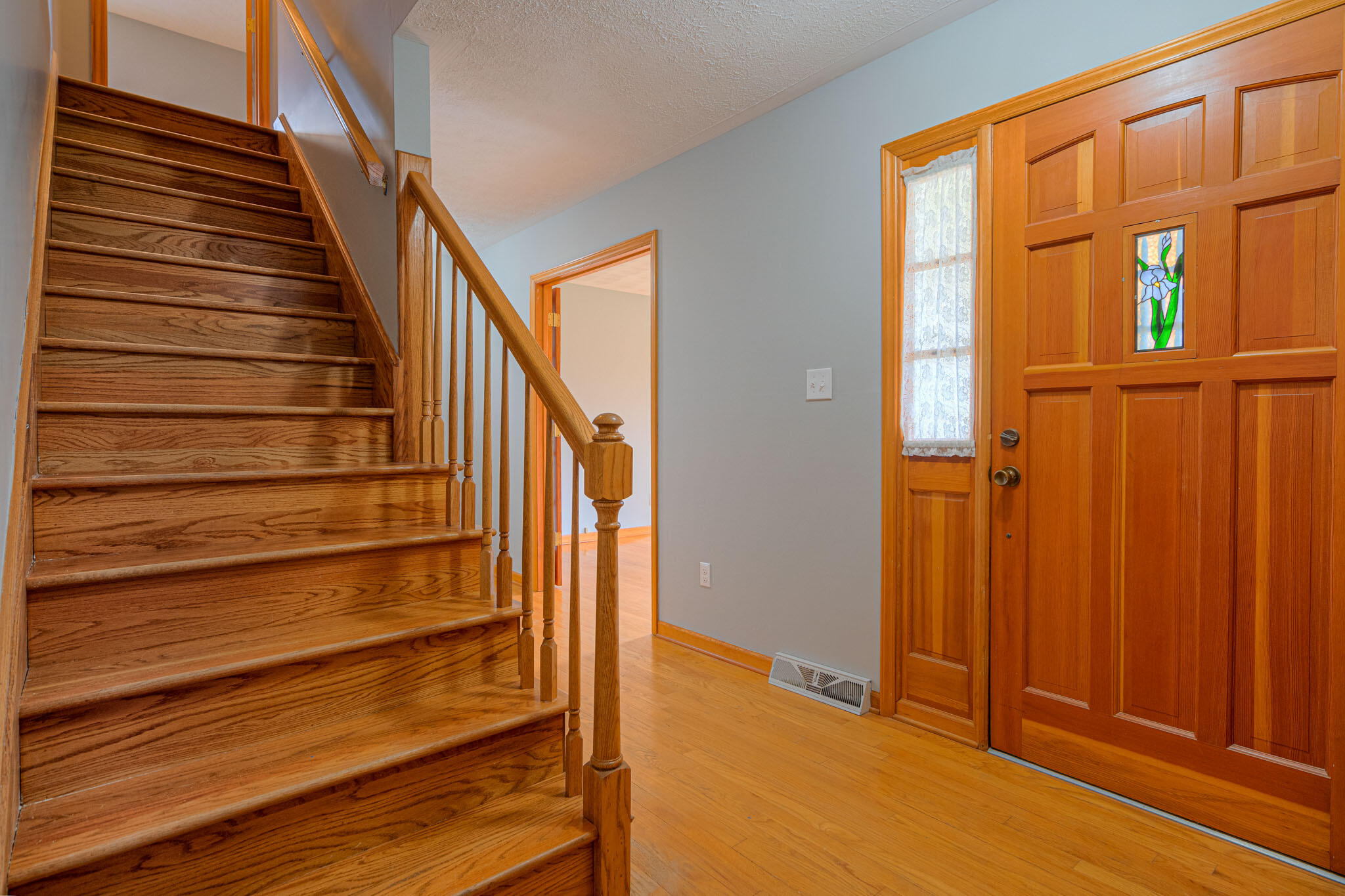 6701 Camelot Road Radford, VA 24141 - Photo 25 of 61 6701_CamelotRd_Web-26