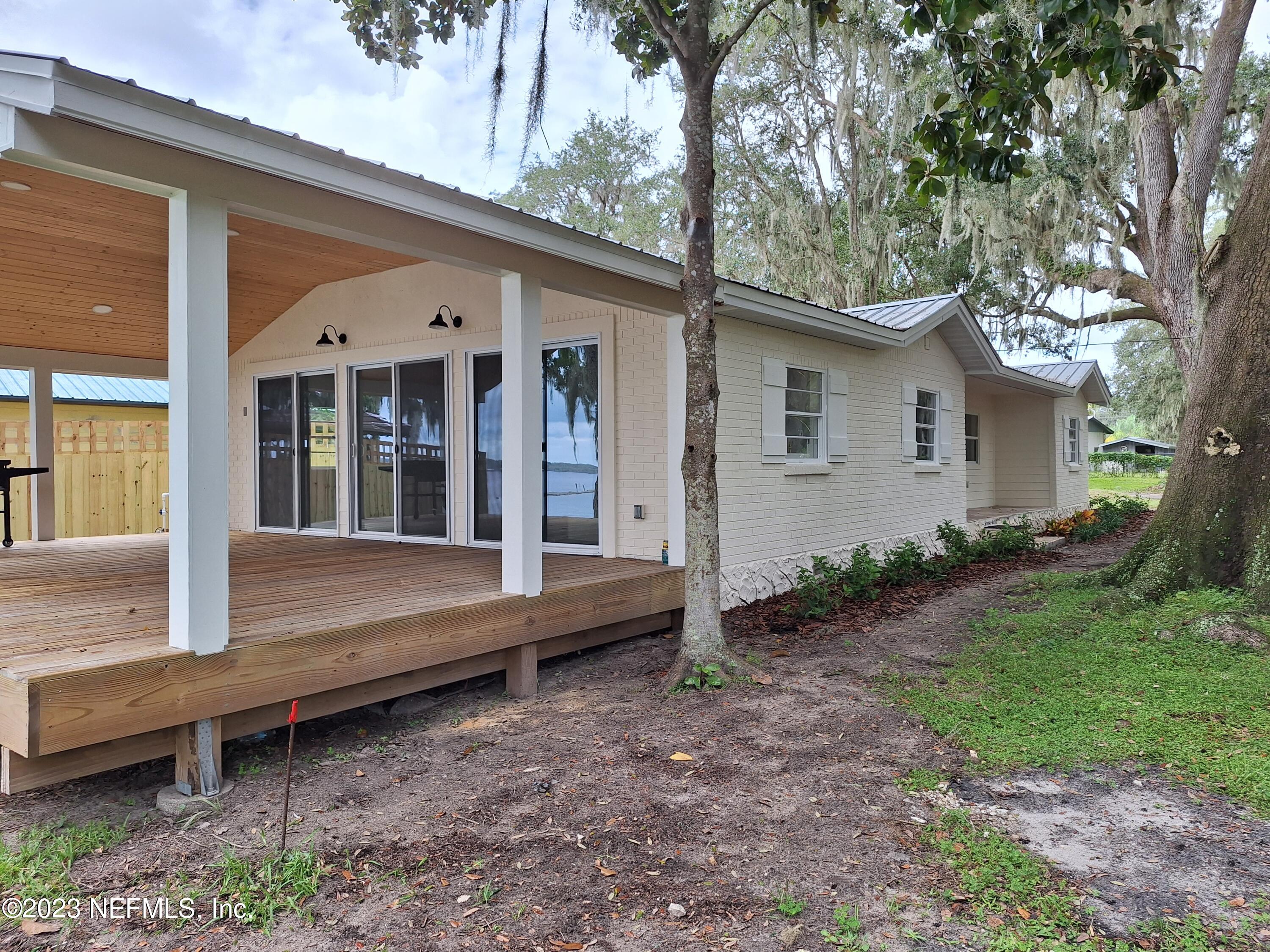 117 Riverside Drive Palatka, FL 32177 - Photo 10 of 40 20231001_135110